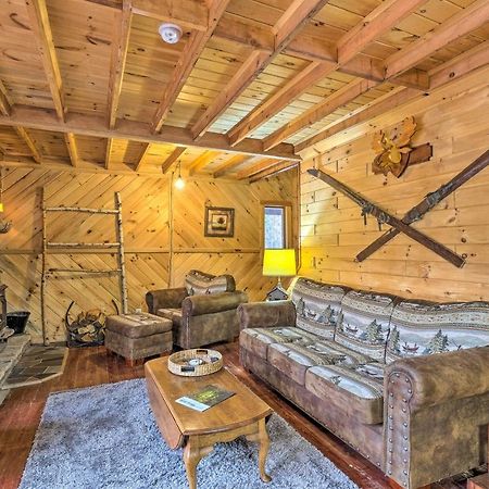 Вилла Secluded Johnsburg Retreat With Hot Tub And Fire Pit Экстерьер фото
