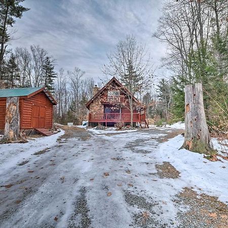 Вилла Secluded Johnsburg Retreat With Hot Tub And Fire Pit Экстерьер фото