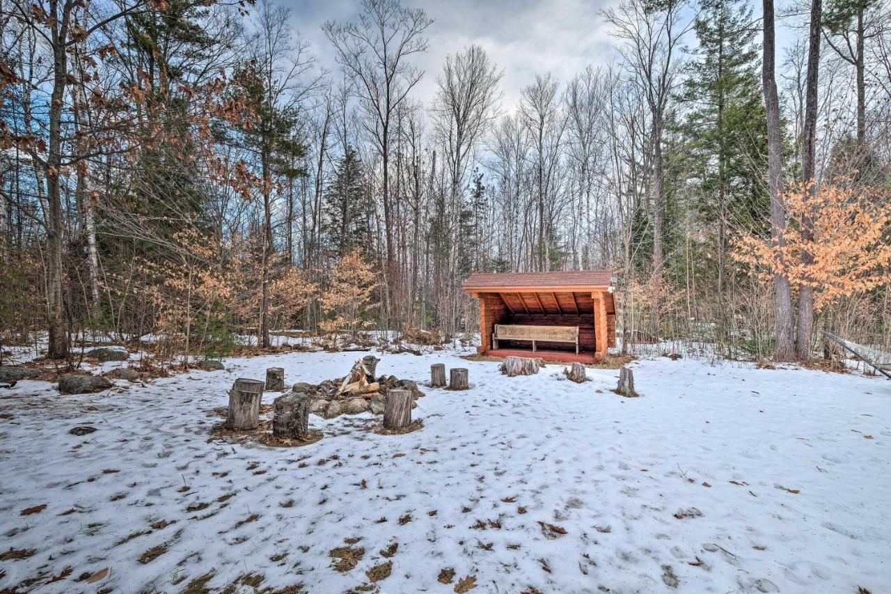 Вилла Secluded Johnsburg Retreat With Hot Tub And Fire Pit Экстерьер фото