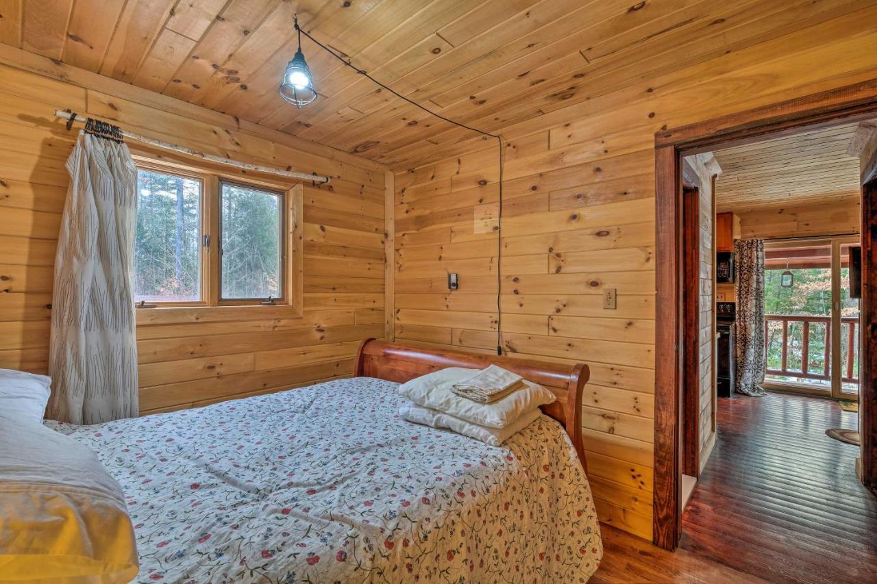 Вилла Secluded Johnsburg Retreat With Hot Tub And Fire Pit Экстерьер фото