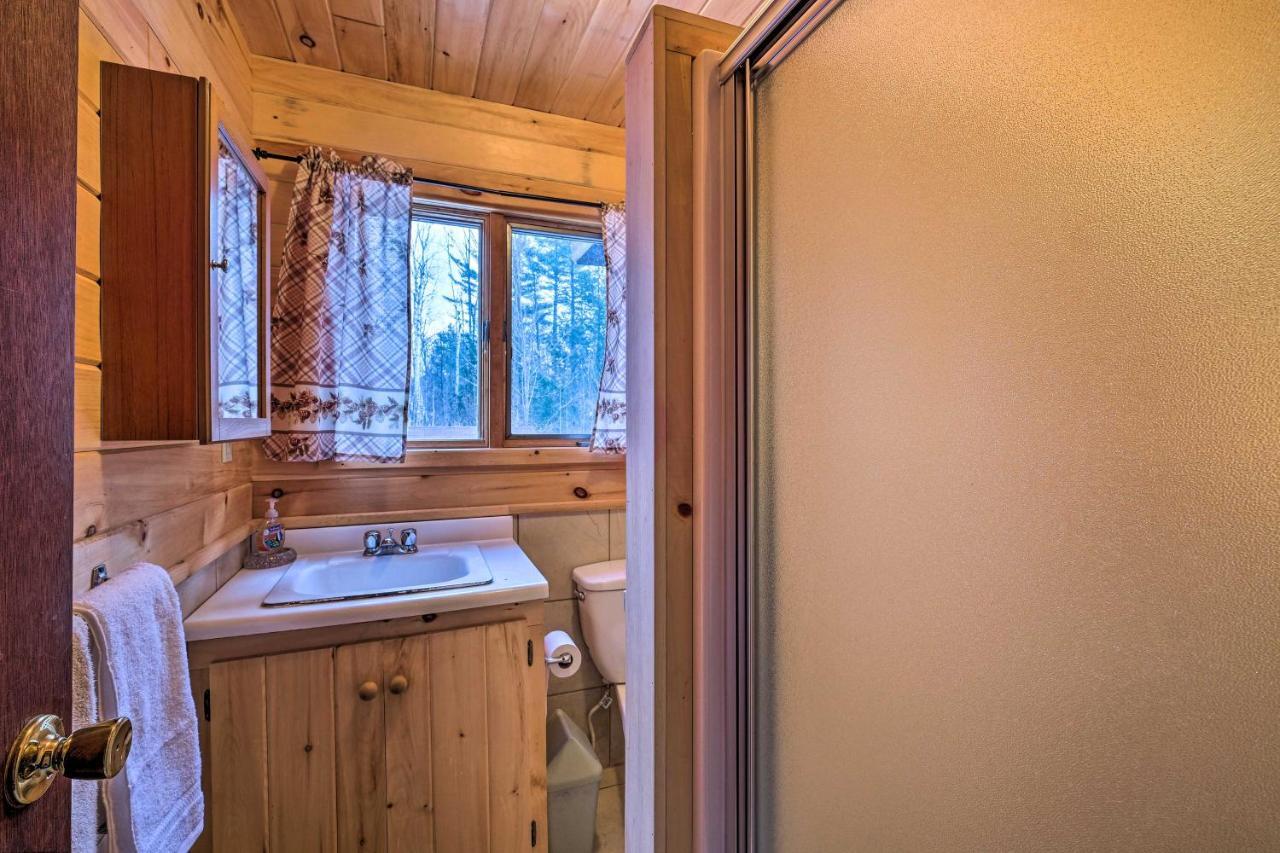 Вилла Secluded Johnsburg Retreat With Hot Tub And Fire Pit Экстерьер фото